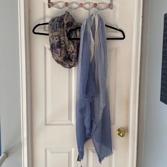 New 1 infinity scarf & 1 Vince Camaro scarf-smoke free home - Picture 1 of 4